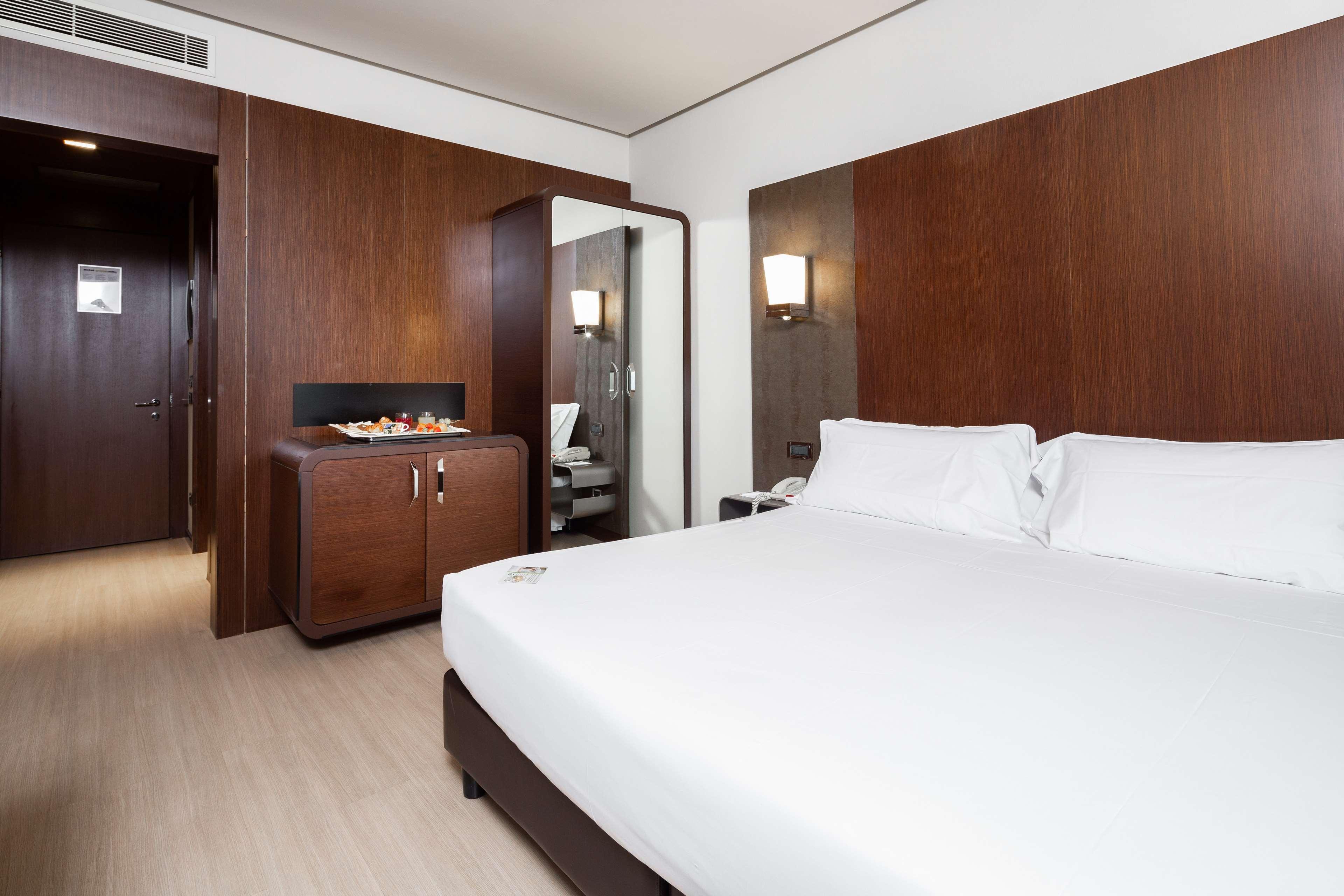 Best Western Hotel Goldenmile Milan Trezzano sul Naviglio Exterior photo