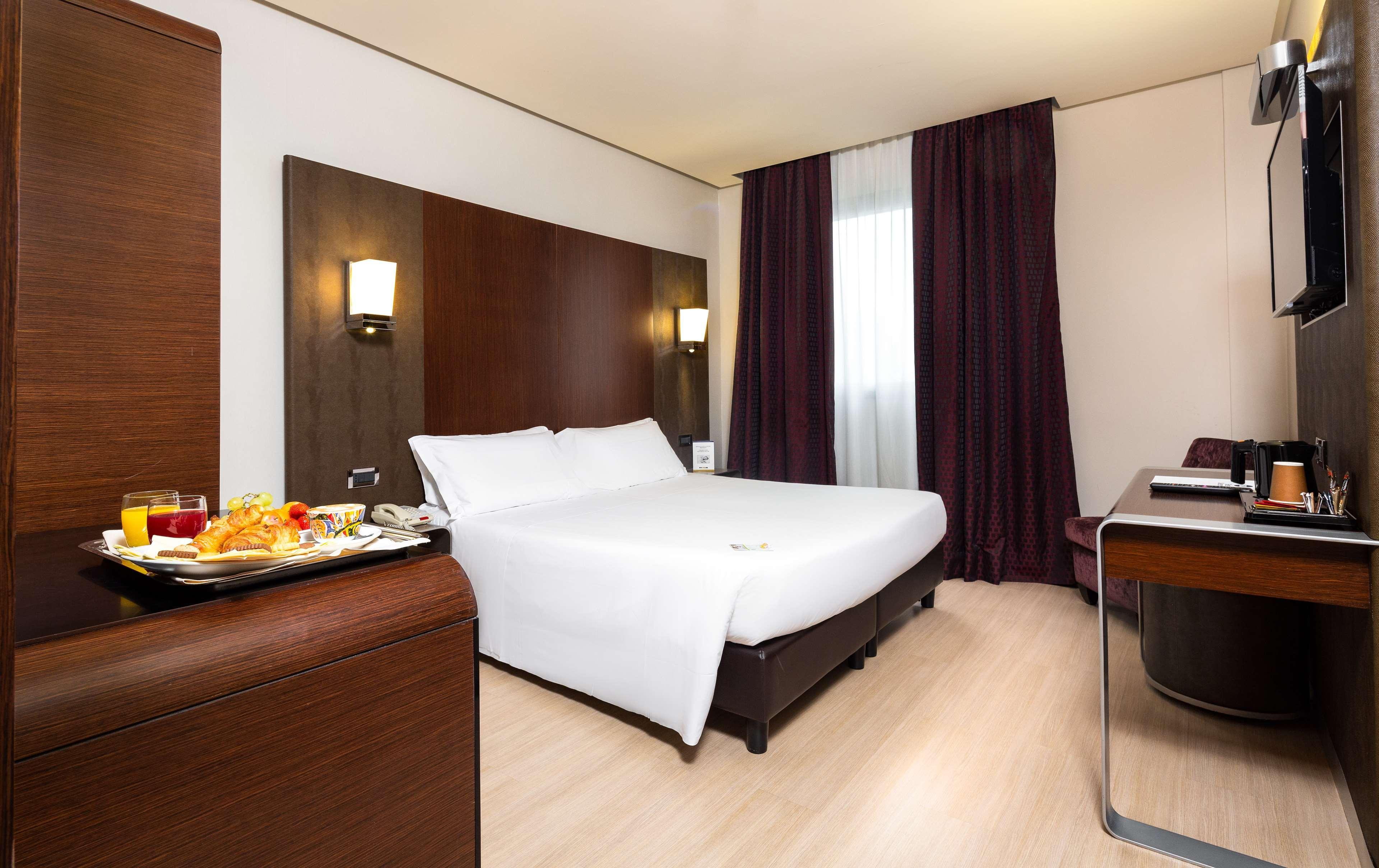 Best Western Hotel Goldenmile Milan Trezzano sul Naviglio Exterior photo